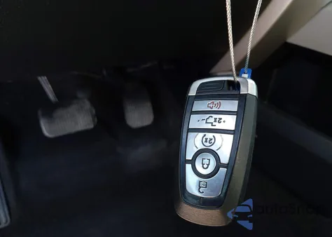 2020 Ford F-150 Lariat from USA, damaged, VIN 1FTEW1E50LKE92875